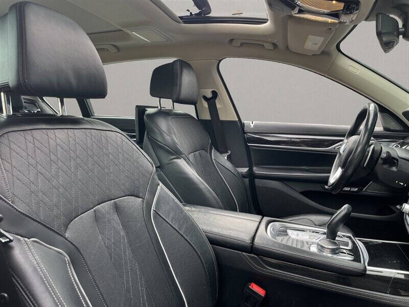 2016 BMW 7 Series 750i