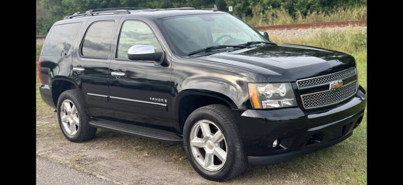 2008 Chevrolet Tahoe LS photo 2