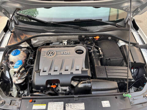2012 Volkswagen Passat TDI SEL Premium