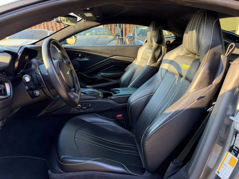 2019 Aston Martin Vantage