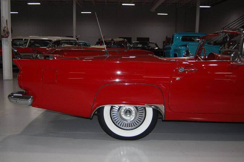 1957 Ford Thunderbird