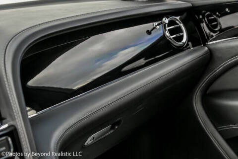 2024 Bentley Bentayga Hybrid