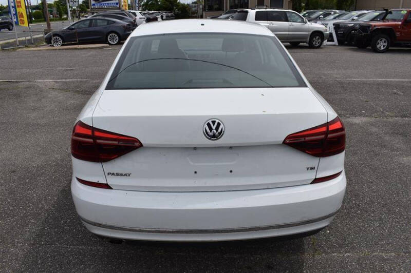 2018 Volkswagen Passat 2.0T S