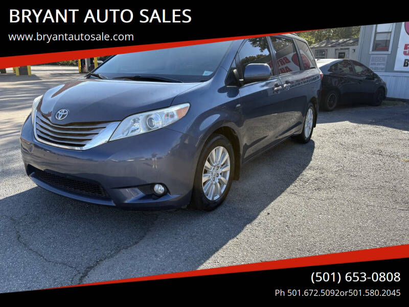 2017 Toyota Sienna XLE's photo