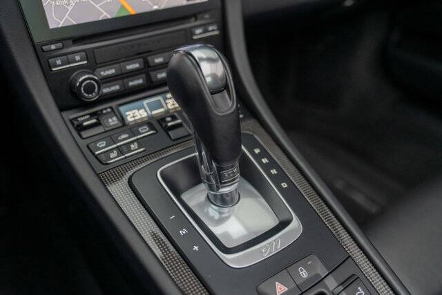 2018 Porsche 911 26