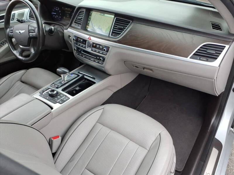 2018 Genesis G80