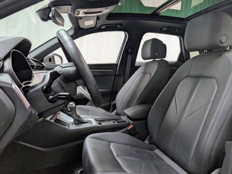 2020 Audi Q3 quattro S line Prem Plus 45 TFSI