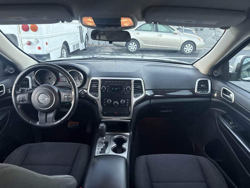 2011 Jeep Grand Cherokee Laredo