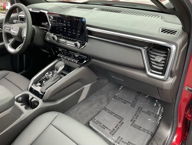 2025 GMC Canyon Elevation