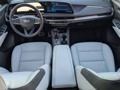 2024 Cadillac XT4 Sport