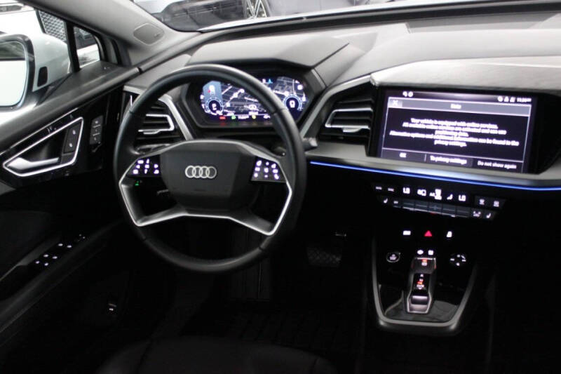 2023 Audi Q4 e-tron quattro Premium Plus 50