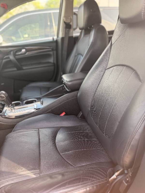 2017 Buick Enclave Leather
