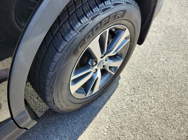 2017 Toyota RAV4 XLE