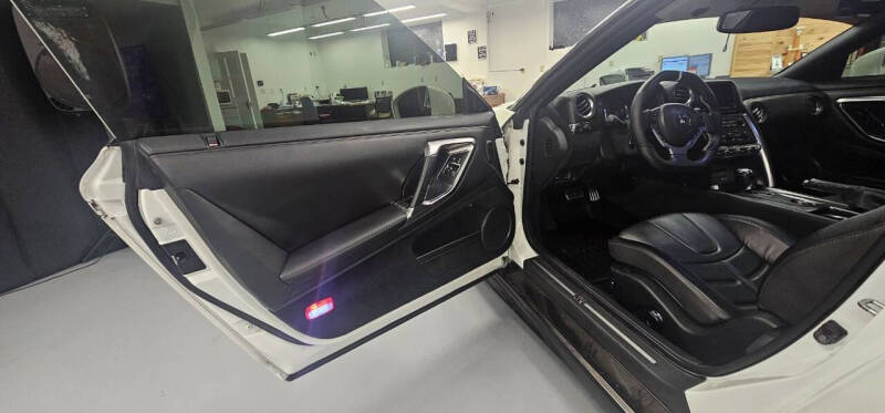 2010 Nissan GT-R Premium