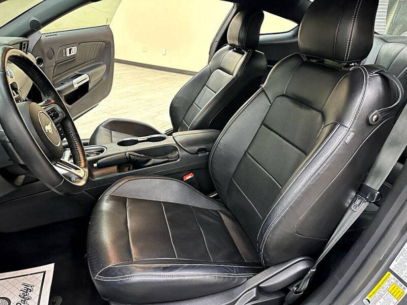 2022 Ford Mustang EcoBoost Premium