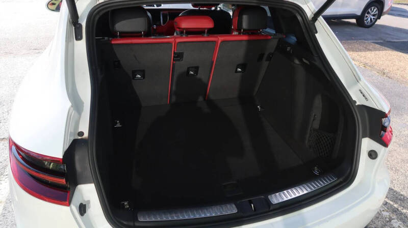 2018 Porsche Macan S