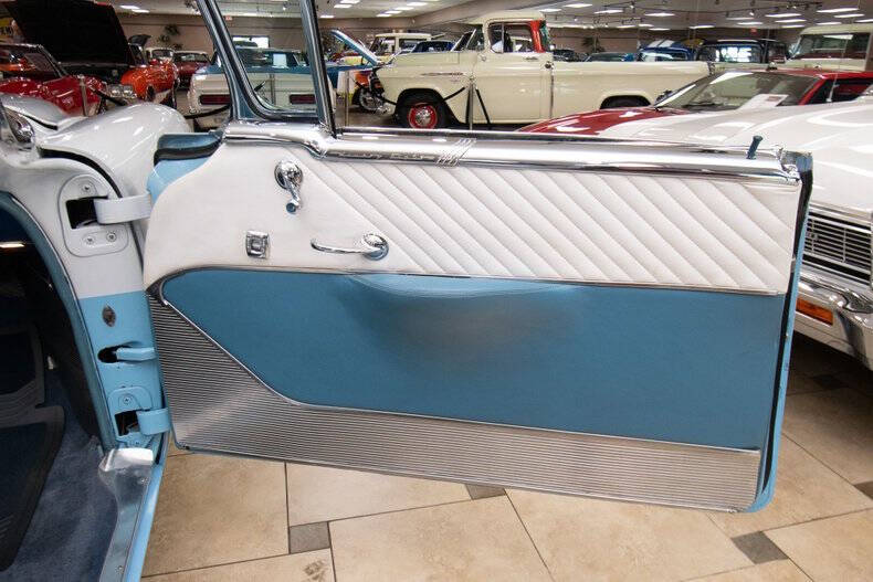 1954 Oldsmobile Starfire