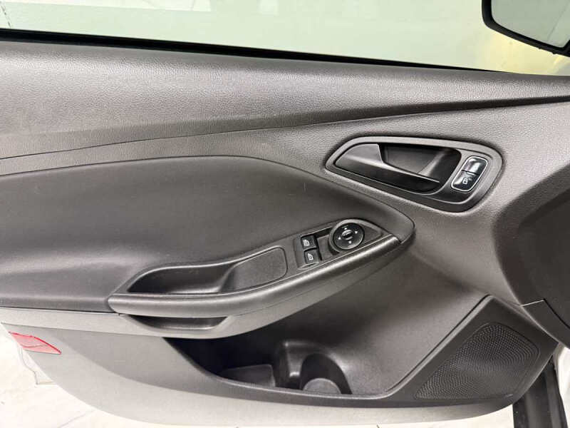 2018 Ford Focus S