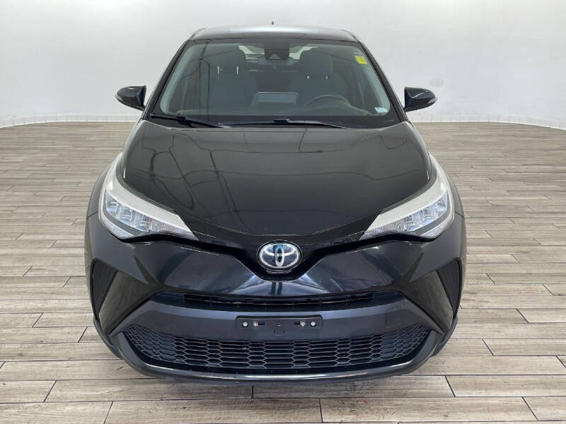 Used 2022 Toyota C-HR XLE with VIN JTNKHMBX3N1130774 for sale in Florissant, MO