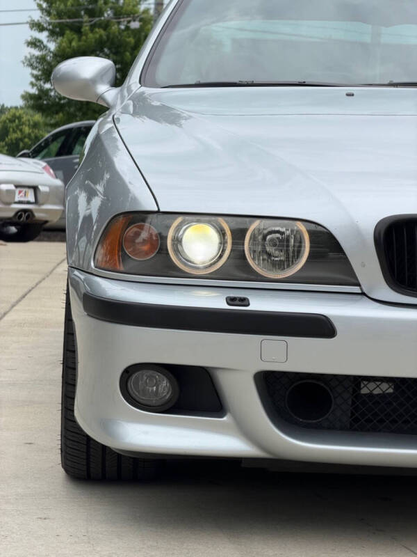 2002 BMW M5