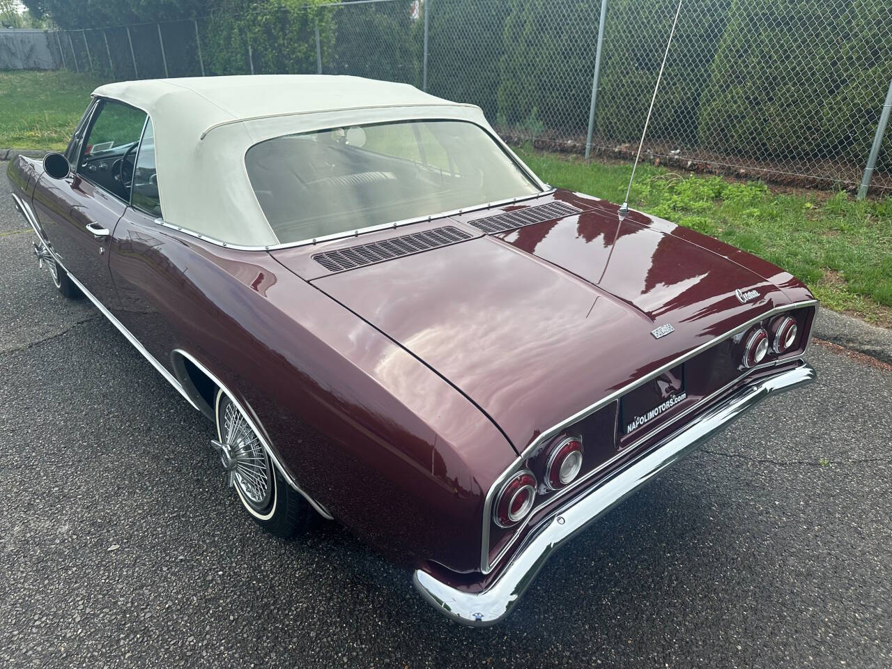 1965 Chevrolet Corvair 9