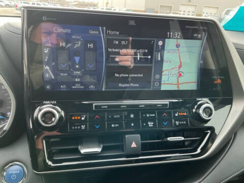 2022 Toyota Highlander Hybrid Limited