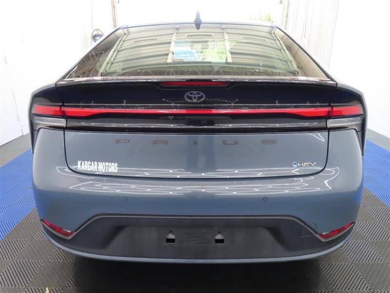 2024 Toyota Prius LE