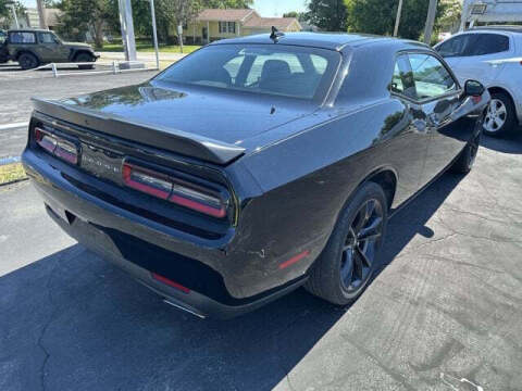 2018 Dodge Challenger SXT Plus