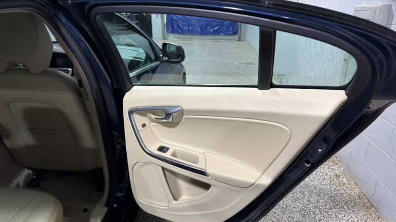 2015 Volvo S60 T5 Premier