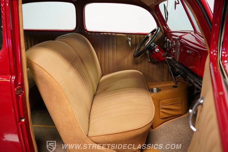 1937 Ford Tudor