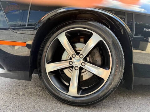 2016 Dodge Challenger R/T Plus Shaker