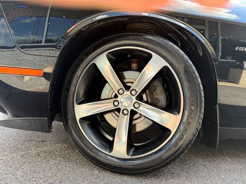 2016 Dodge Challenger R/T Plus Shaker