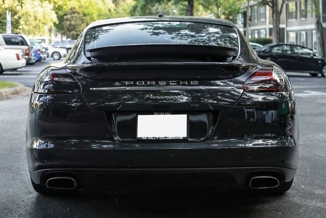 2011 Porsche Panamera 4