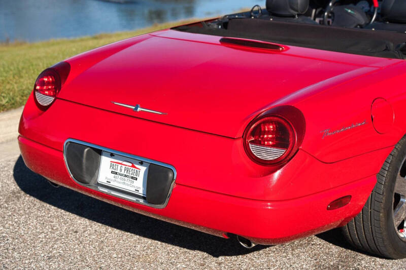 2003 Ford Thunderbird