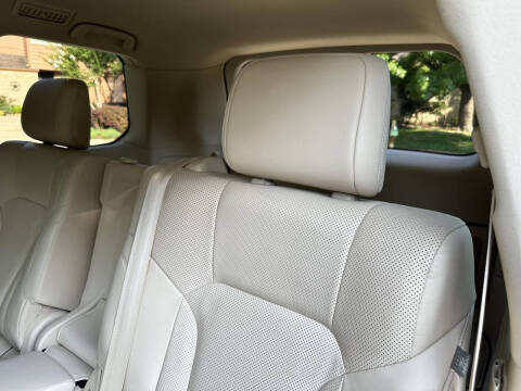 2019 Lexus LX 570 Three-Row