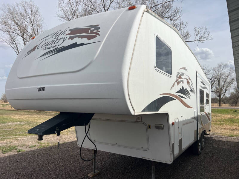 2005 Cougar  High Country 285