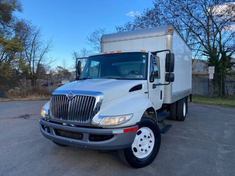 2008 International DuraStar 4300 for sale at JMAC IMPORT AND EXPORT STORAGE WAREHOUSE in Bloomfield NJ