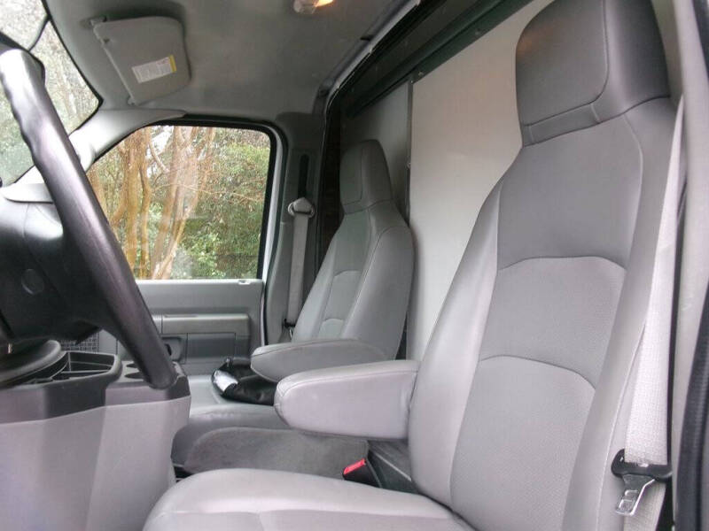 2017 Ford E-Series E-350 SD