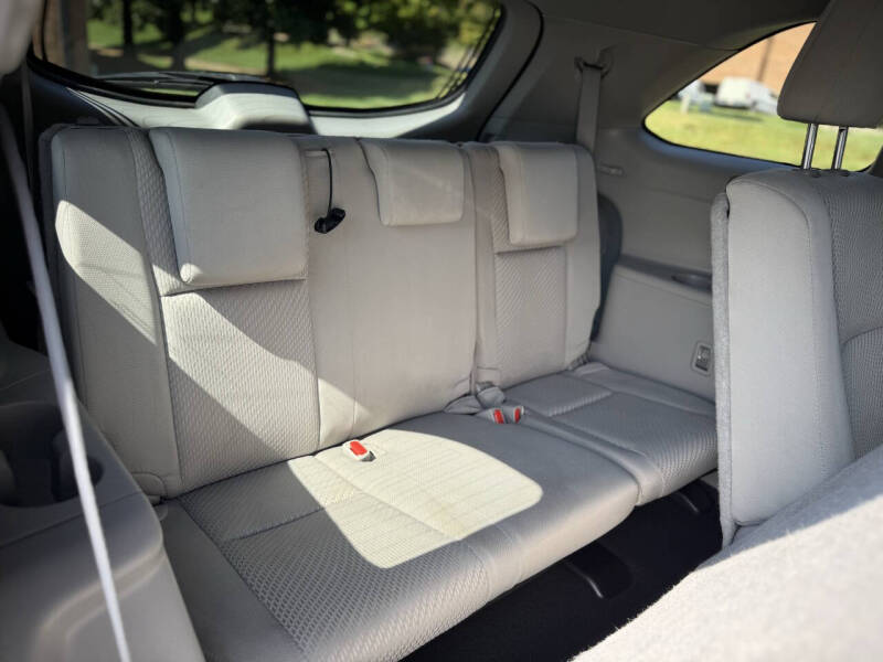 2017 Toyota Highlander LE