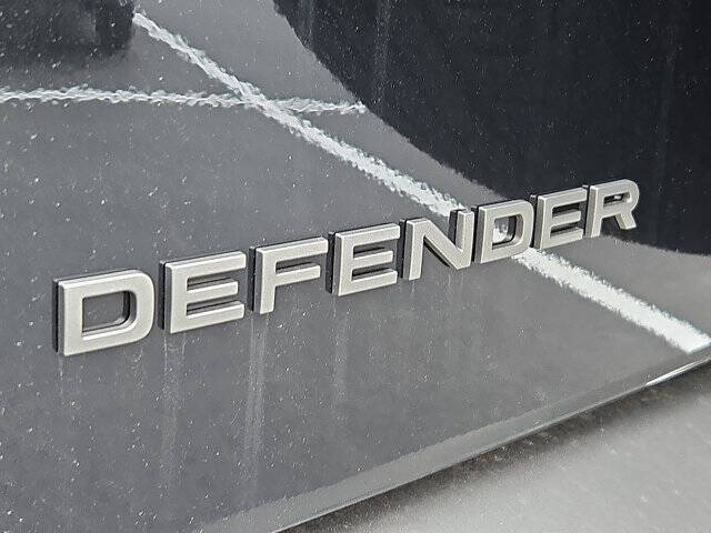 2026 Land Rover Defender 110 P300 S