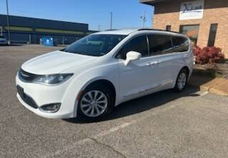 2017 Chrysler Pacifica for sale at Flywheel Motors, llc. in Olive Branch MS