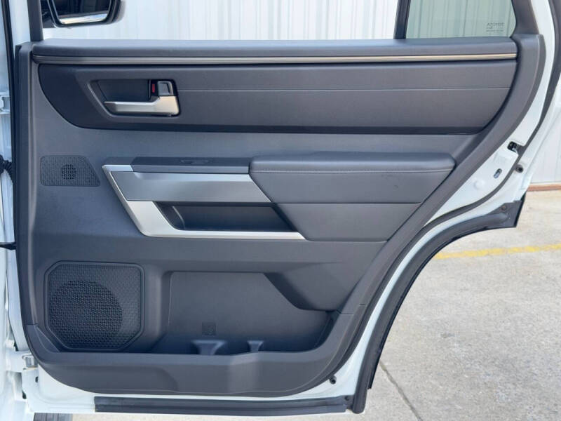 2025 Toyota Sequoia SR5