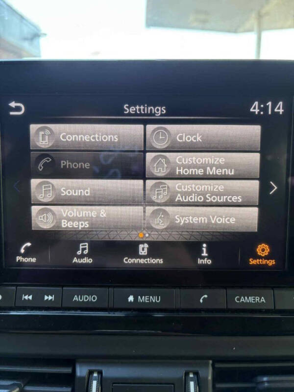 2024 Nissan Pathfinder S