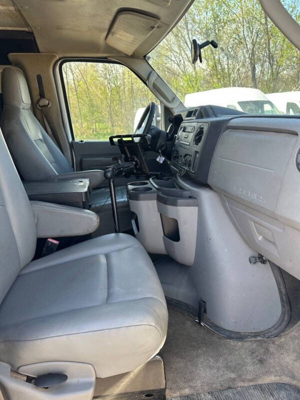 2012 Ford E-Series