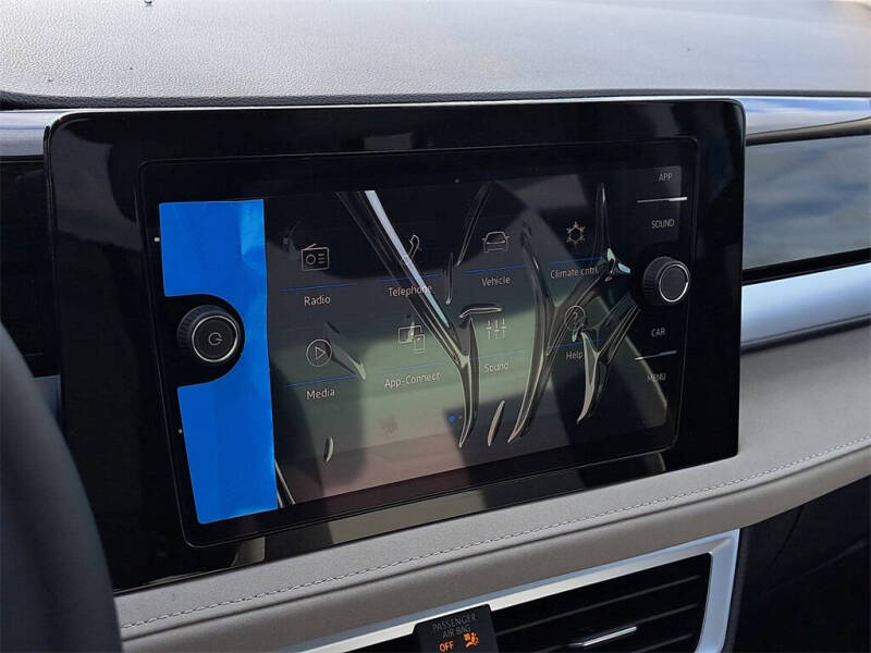 2025 Volkswagen Taos SE