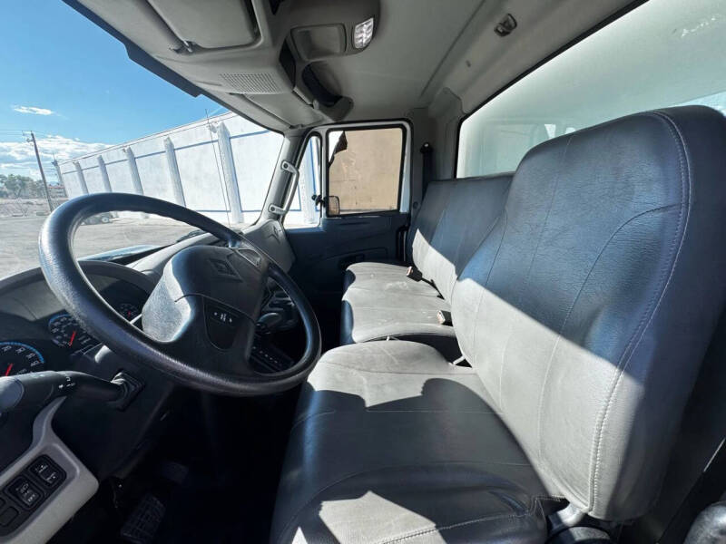 2017 International DuraStar 4300