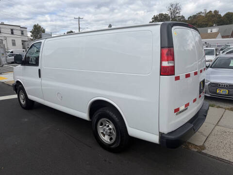2020 Chevrolet Express 2500