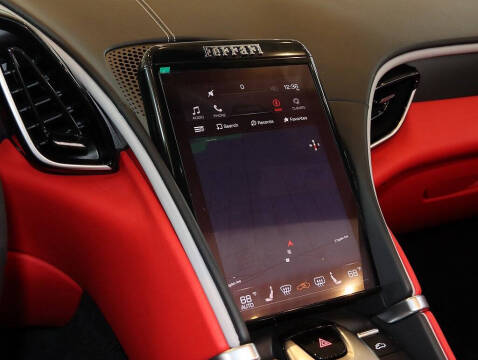 2024 Ferrari Roma Spider