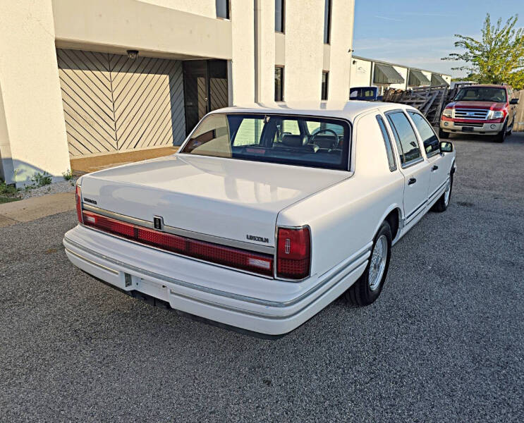 1994 Lincoln Town Car Executive