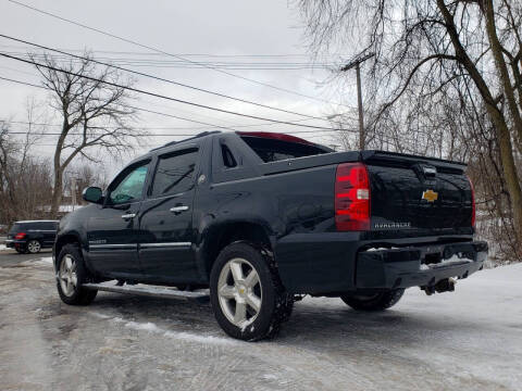 2013 Chevrolet Avalanche LTZ Black Diamond